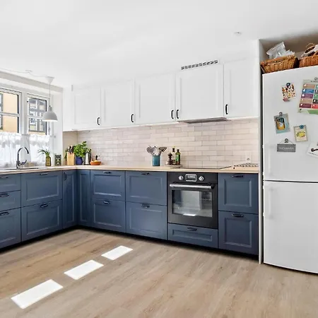 Prázdninový dům 3 Bedroom Lovely In