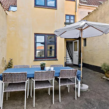 Ferienhaus Gorgeous In With Kitchen *